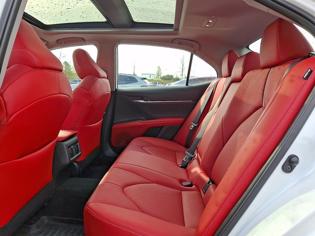 2022 Toyota Camry XSE Auto AWD (Natl) photo 11