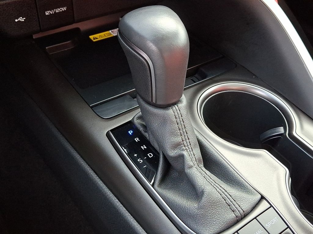 2022 Toyota Camry XSE Auto AWD (Natl) photo 14