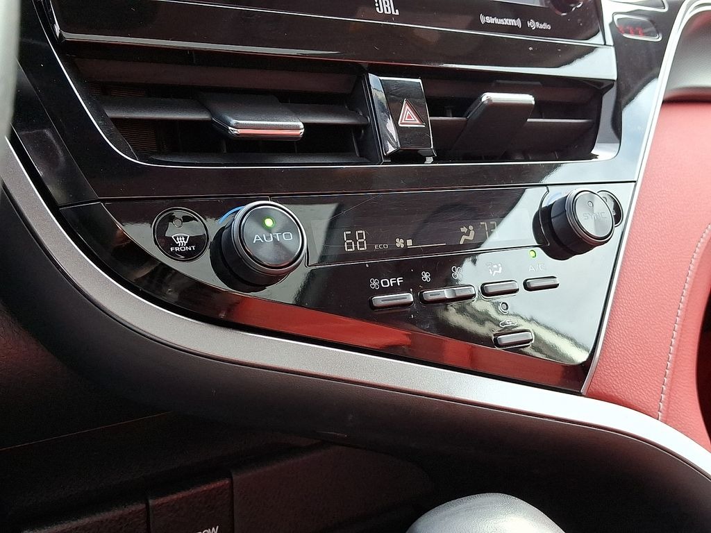 2022 Toyota Camry XSE Auto AWD (Natl) photo 15