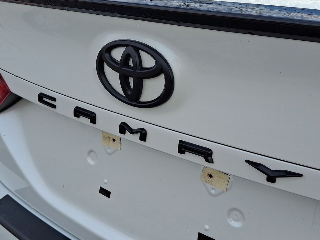 2022 Toyota Camry XSE Auto AWD (Natl) photo 26